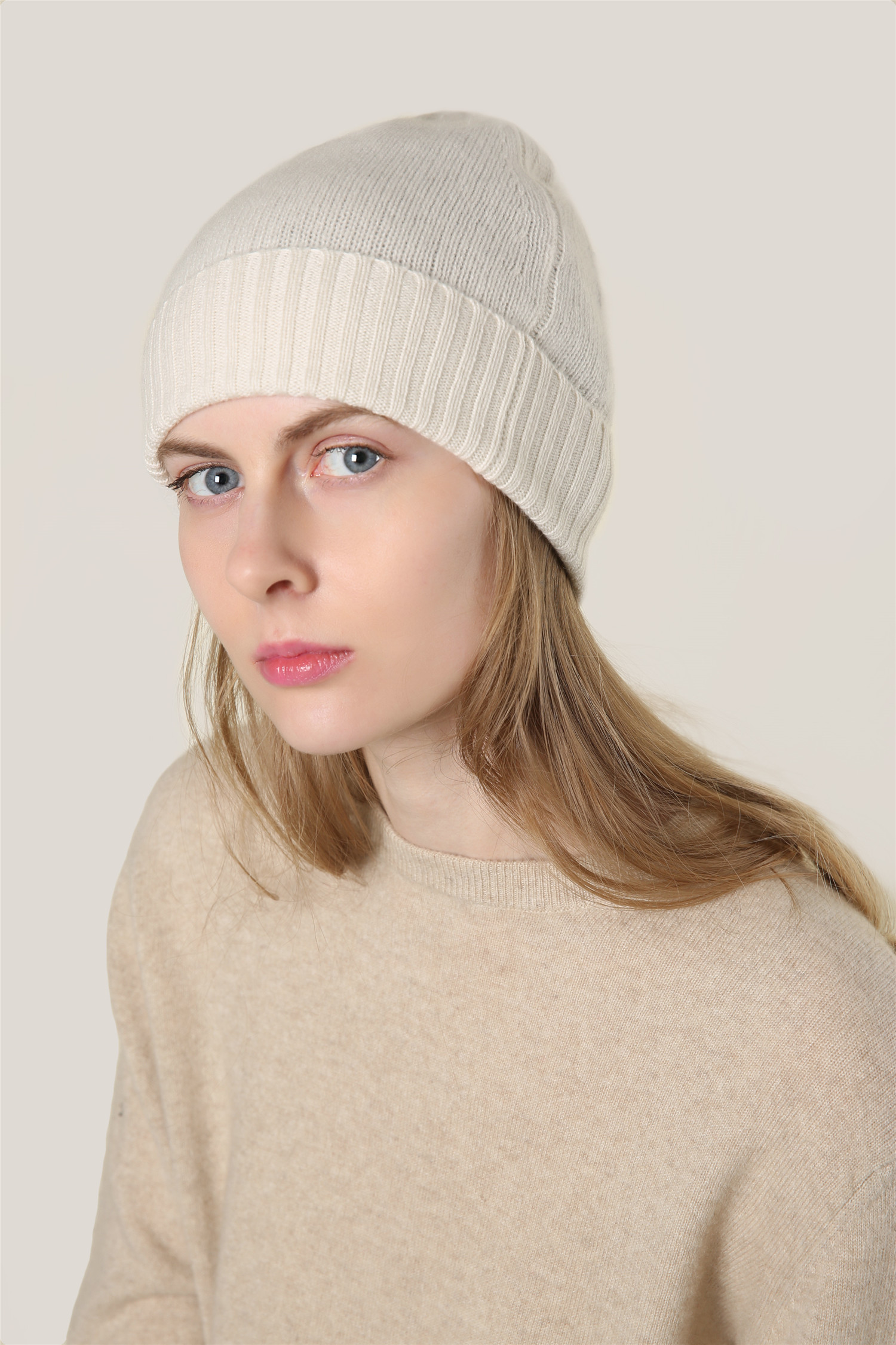 Cashmere Plain Knit Beanie with Rib Edge 7GG
