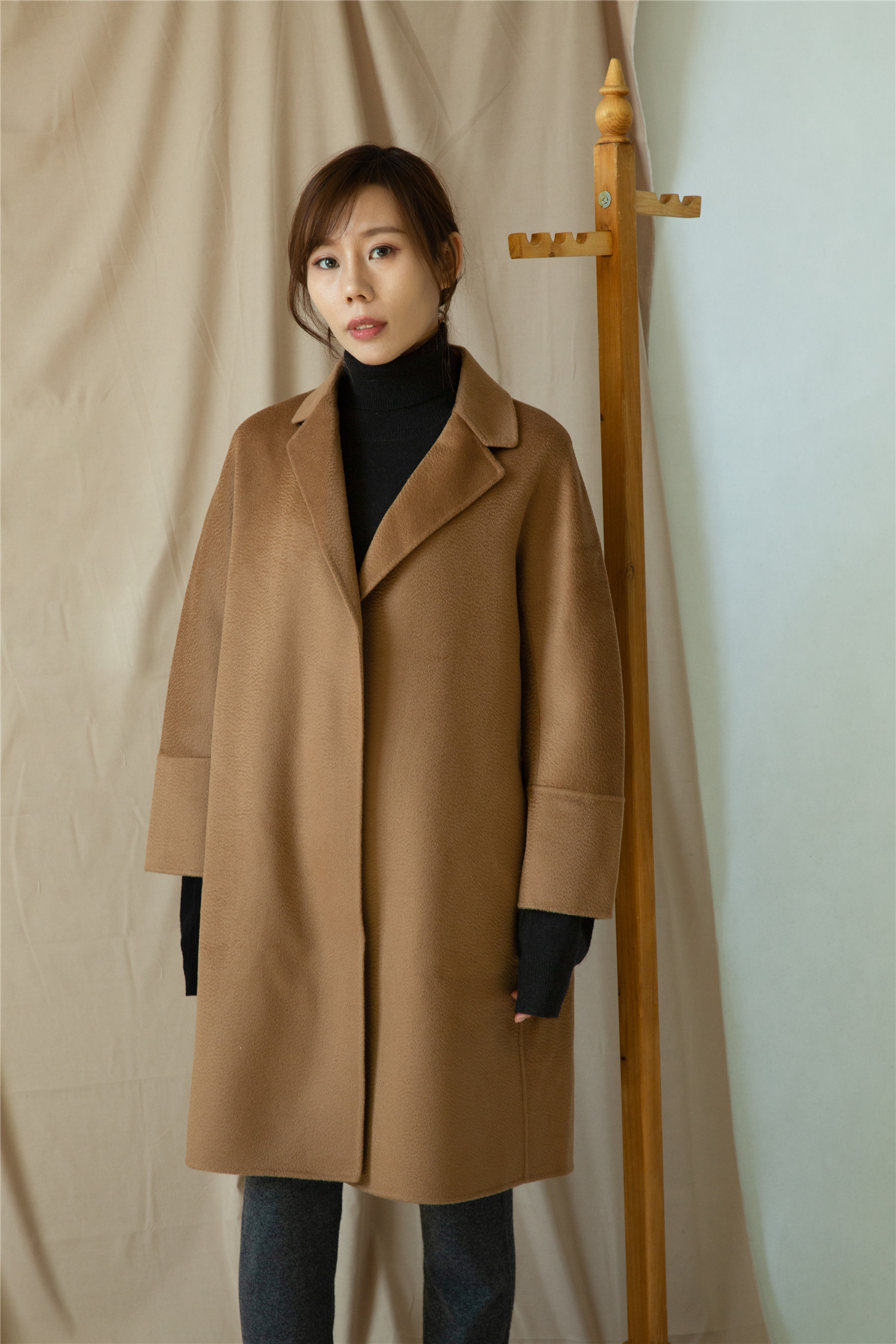 Short Coat with Hiden Buttons