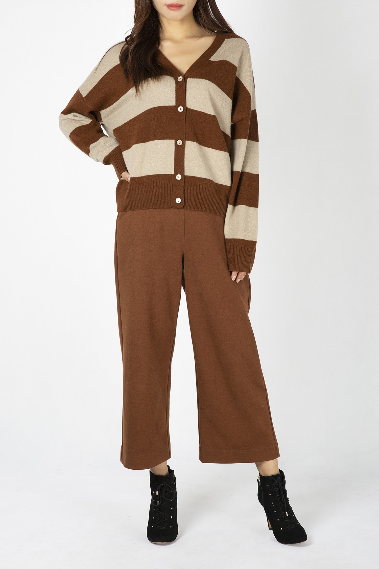 V Neck Horizontal Big Stripe Button Cardigan 12GG