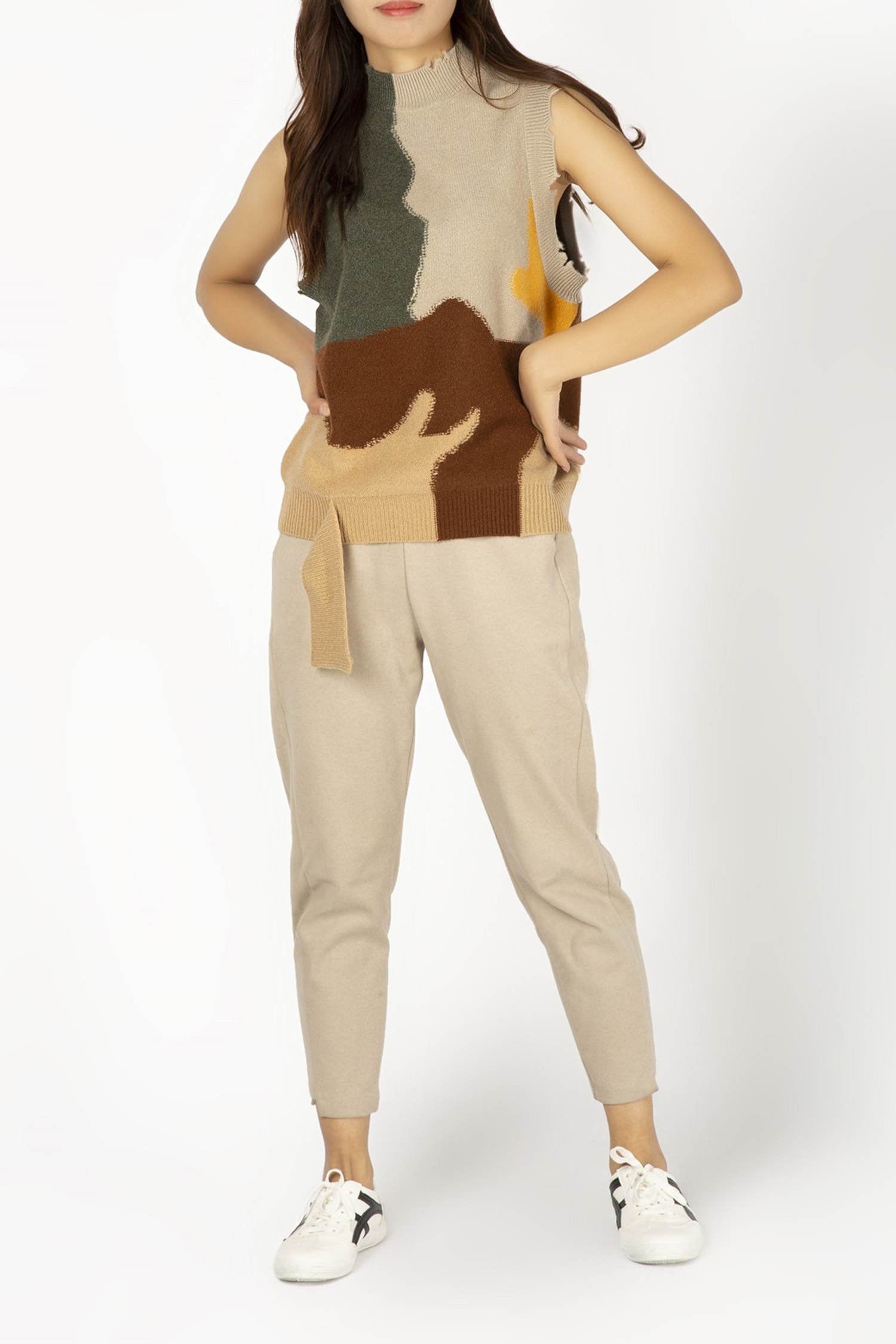 High Neck Intarsia Irregular Block Pattern Vest with Broken Edges 7GG