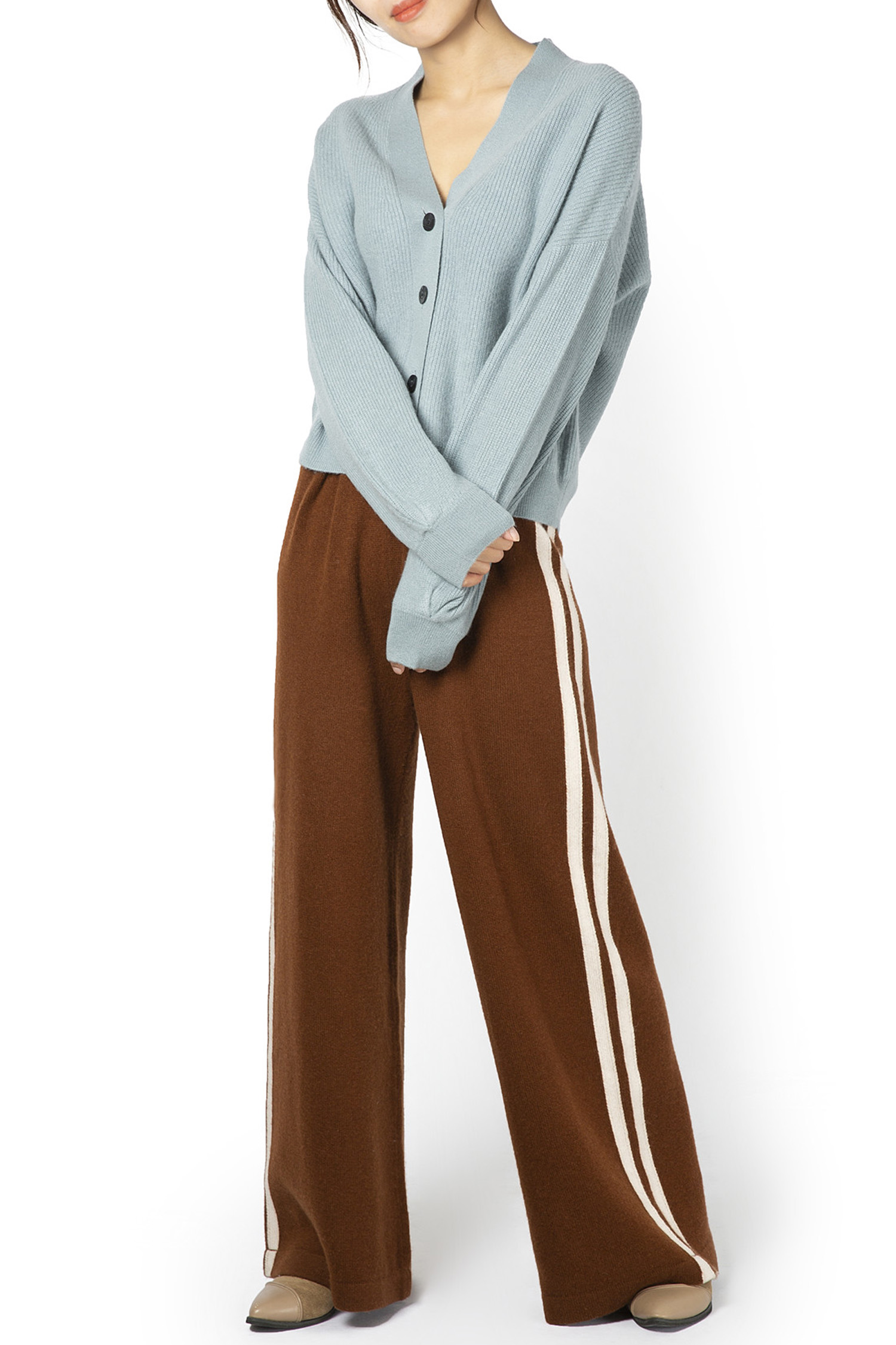 Deep V Neck Rib Knit Button Cardigan with Extra Long Sleeves 12GG